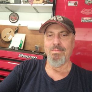 Meet your Posher, Larry